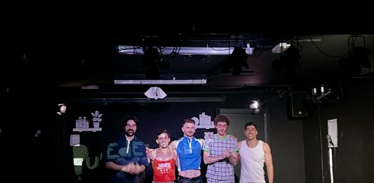 “Puede fallar XXL”, una comedia fresca y actual en el corazón de Chueca Obra Puede Fallar